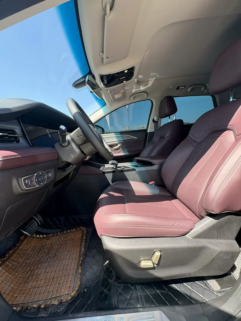 Jetour Jietu X90 PLUS Beyond Edition 1.6TD DCT Family Edition 2025 — миниатюра 3