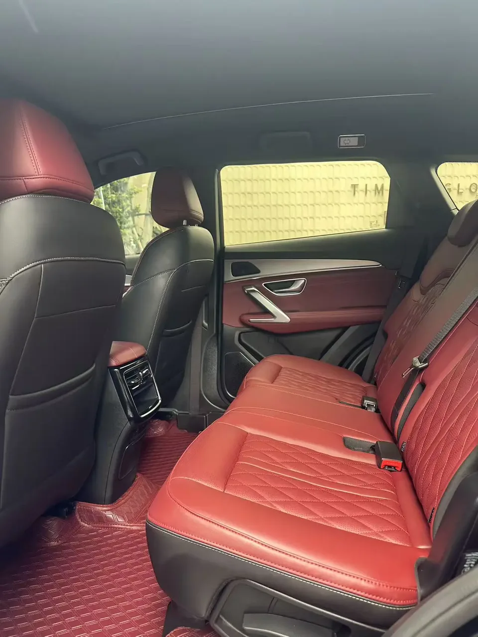 Jetour Jietu X70 PLUS Champion Edition 1.5T DCT Champion MAX 5 Seaters 2025 — миниатюра 3
