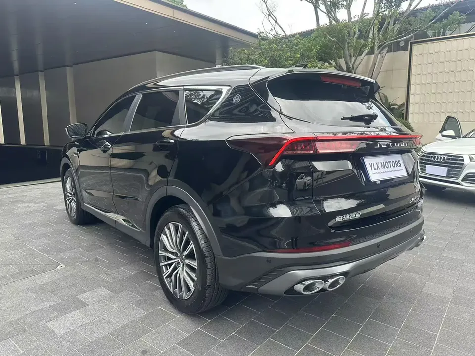 Jetour Jietu X70 PLUS Champion Edition 1.5T DCT Champion MAX 5 Seaters 2025 — миниатюра 4