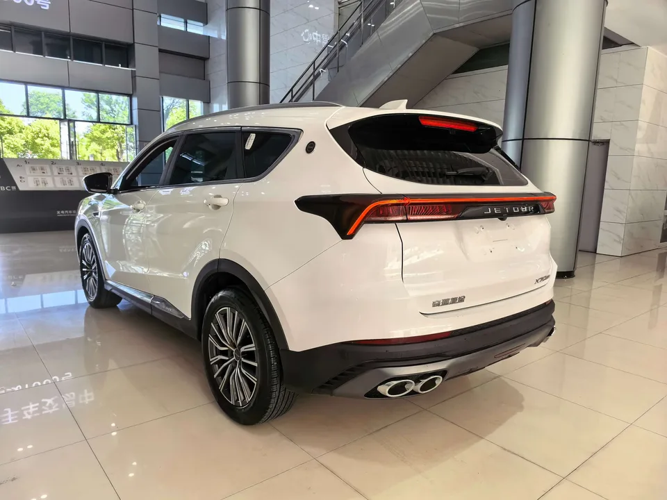 Jetour Jietu X70 PLUS Jietu X70 PLUS Champion Edition 1.5T DCT Champion PRO 5-seater 2024 — thumbnail 2
