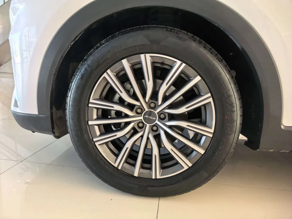Jetour Jietu X70 PLUS Jietu X70 PLUS Champion Edition 1.5T DCT Champion PRO 5-seater 2024 — thumbnail 4