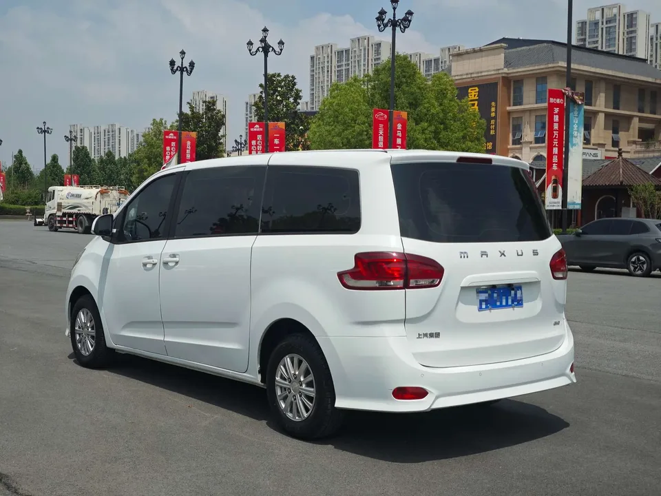 Datong Maxus G10 Maxus G10 2.0L gasoline manual multi-function version 7 seats 2023 — thumbnail 2