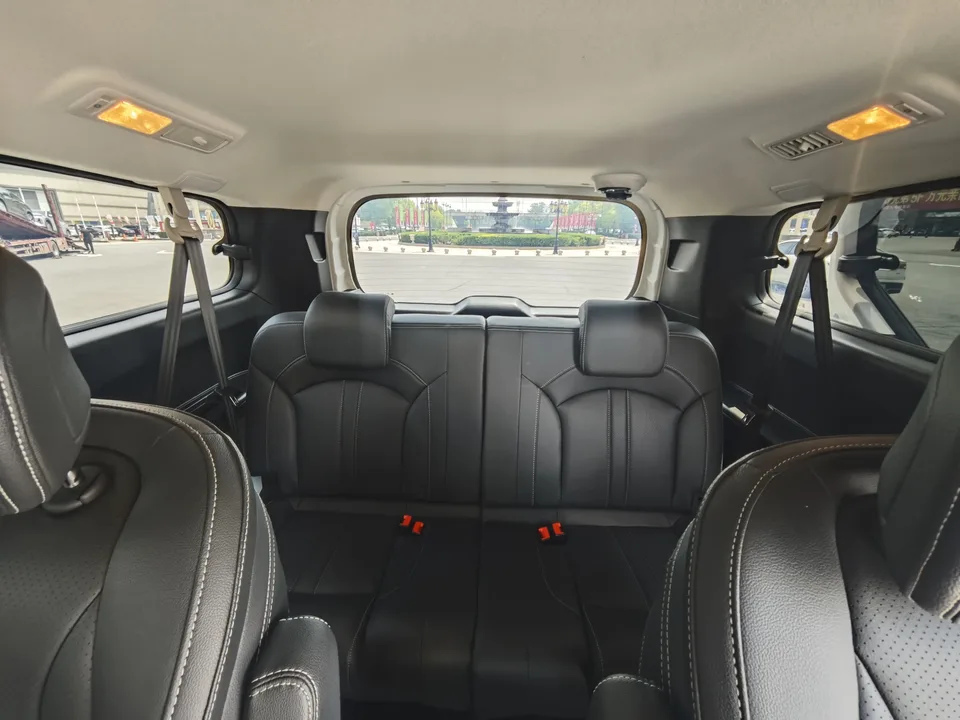 Datong Maxus G10 Maxus G10 2.0L gasoline manual multi-function version 7 seats 2023 — thumbnail 5