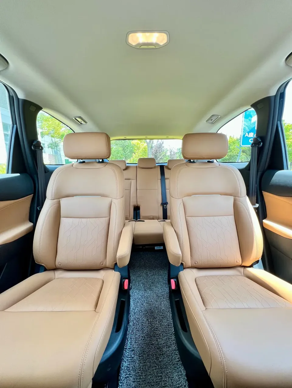 Datong Maxus G50 PHEV Pilot Edition 2025 — миниатюра 3