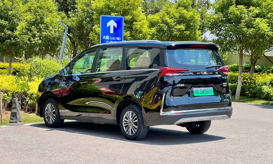 Datong Maxus G50 PHEV Pilot Edition 2025 — миниатюра 5