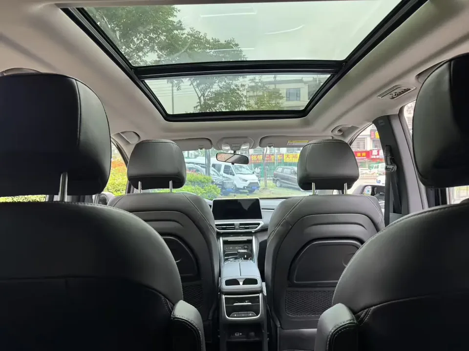 Datong Maxus G50 Maxus G50 2023 PLUS 1.5T Automatic Happiness Recommended Honor Edition 2023 — миниатюра 2