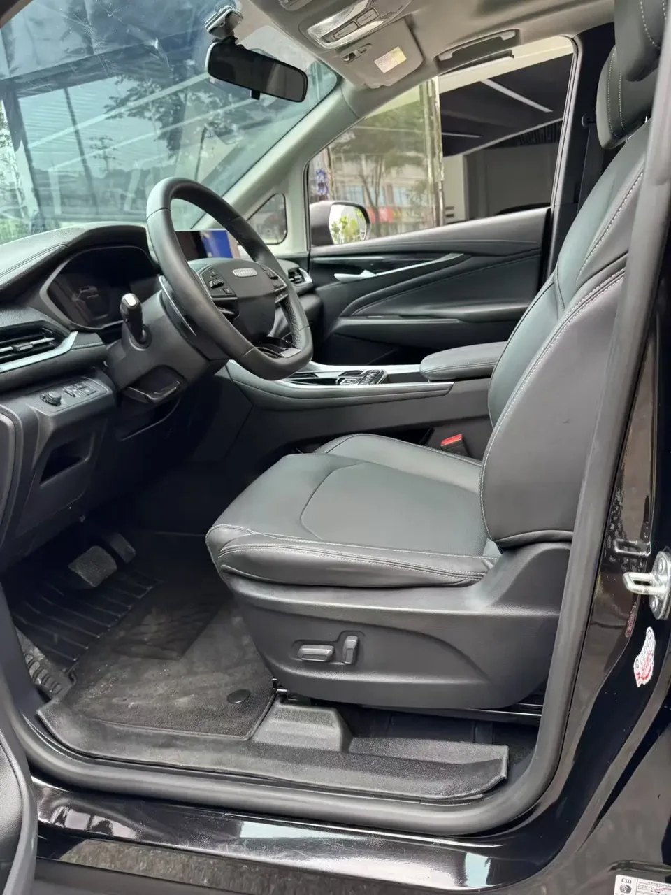 Datong Maxus G50 Maxus G50 2023 PLUS 1.5T Automatic Happiness Recommended Honor Edition 2023 — миниатюра 4