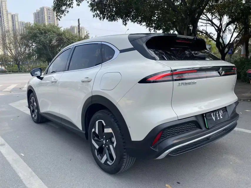 Baojun Yunhai PHEV Baojun Yunhai PHEV 140km Plug-in Hybrid 2024 — thumbnail 4