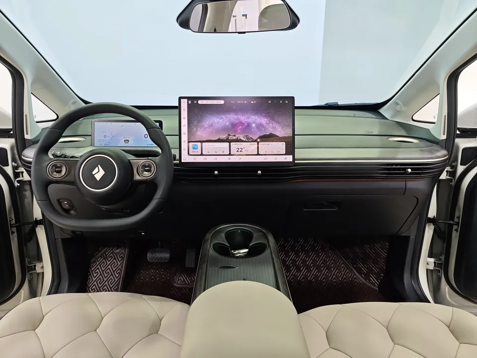 Baojun clouds Clouds 460 Pro 2023 — thumbnail 4