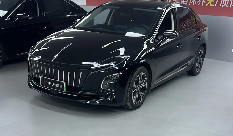 Hongqi E-QM5 Hongqi E-QM5 2023 Modified basic travel version 2024 — photo 1, buy with delivery to Moscow