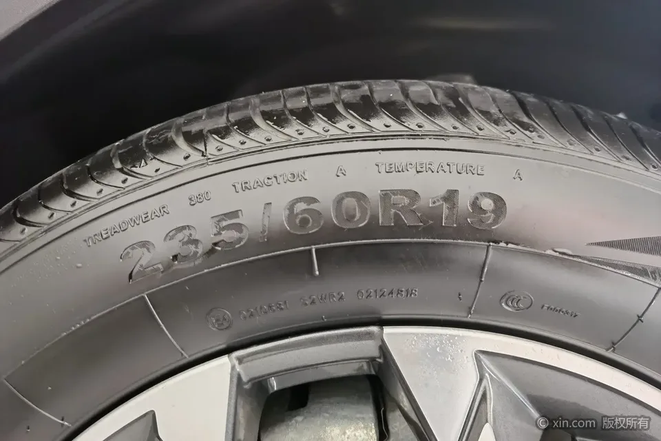Haval Big Dog PLUS 2.0T Two-wheel drive Chaozhou Edition Plus 2024 — миниатюра 2