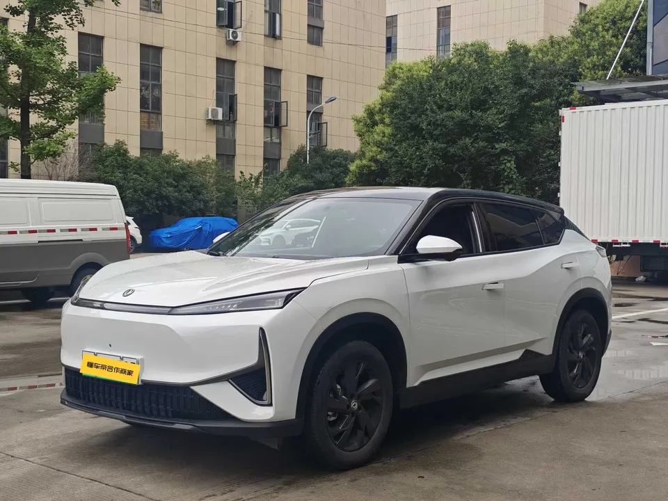 Dongfeng Fengshen L7 EV 2025