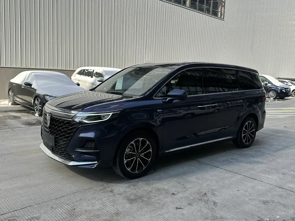 Roewe iMAX8 2022