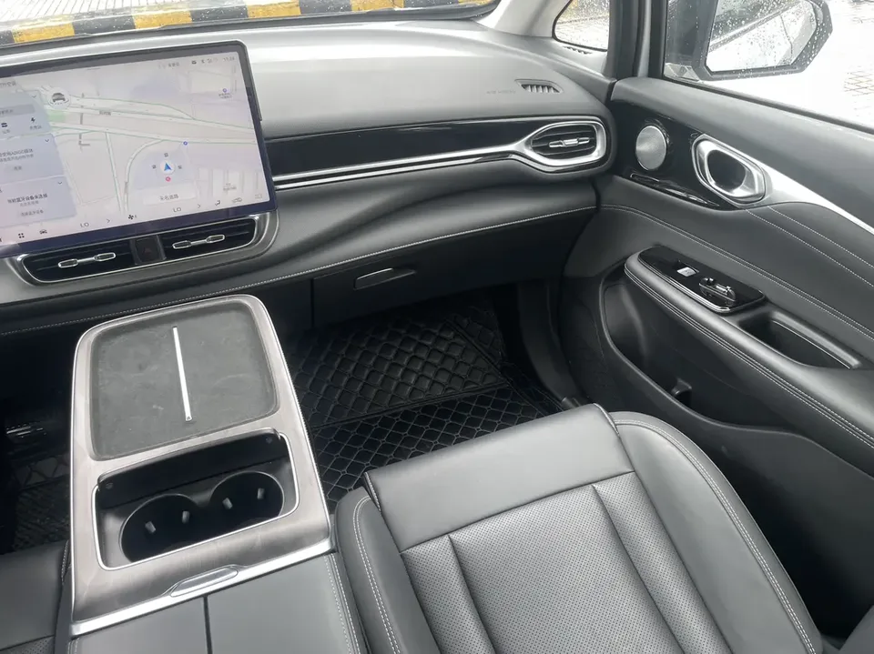 AION V Plus 70 Star Edition Ternary Lithium 2023 — миниатюра 3