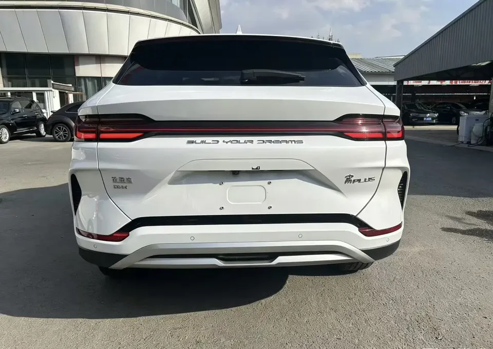 BYD Song PLUS DM DM-i Champion Edition 110KM Flagship PLUS 2023 — миниатюра 2