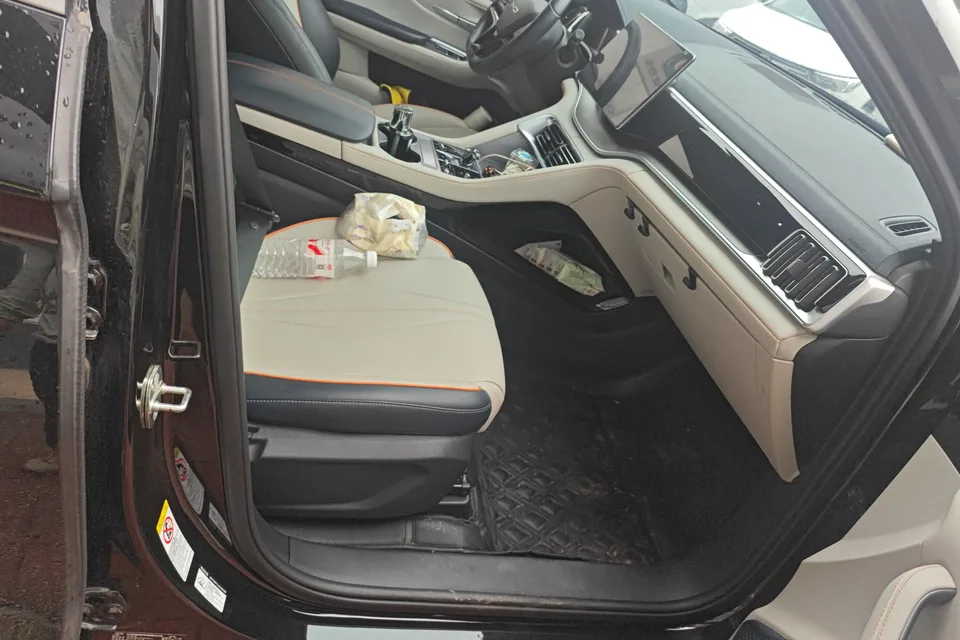 BYD Song PLUS DM DM-i Champion Edition 110KM Flagship Model 2023 — миниатюра 5