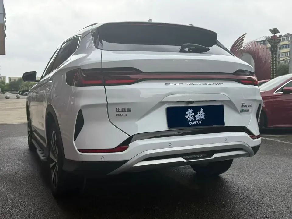 BYD Song PLUS DM DM-i Champion Edition 110KM Flagship Model 2024 — миниатюра 4