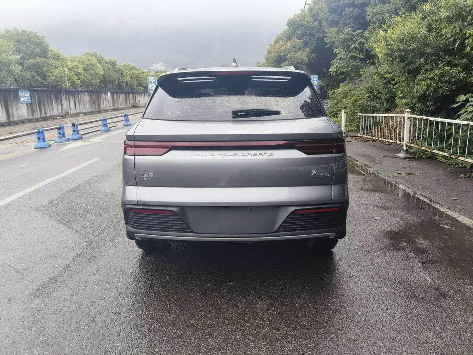 BYD Song Pro DM Song Pro DM DM-i Honor Edition 110km Surpassing Edition 2024 — thumbnail 2