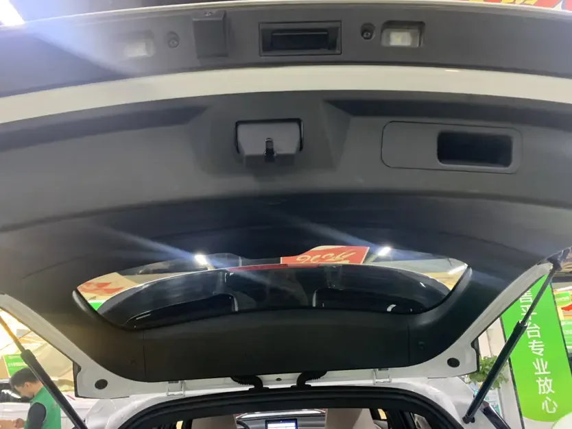 BYD Song Pro DM Song Pro DM DM-i Honor Edition 71km Pilot Edition 2024 — thumbnail 3