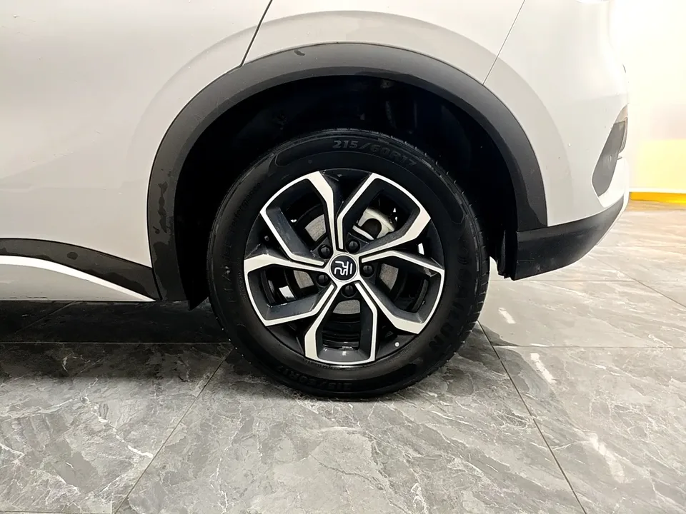 BYD Yuan Plus Yuan PLUS Honor Edition 430KM Beyond 2024 — thumbnail 3