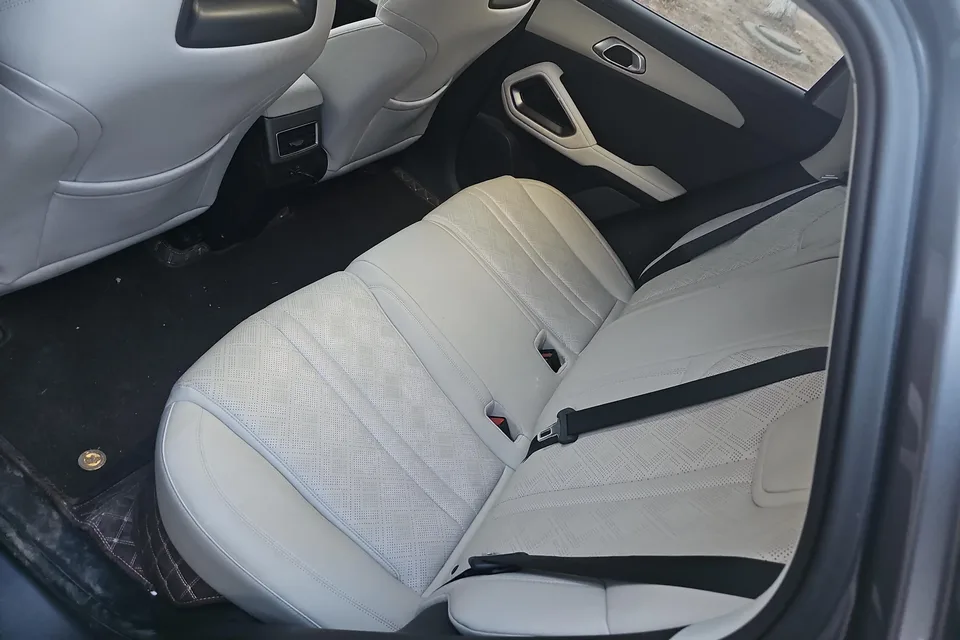 BYD Yuan Up Smart Driving Edition 401KM Vitality Edition 2025 — миниатюра 4