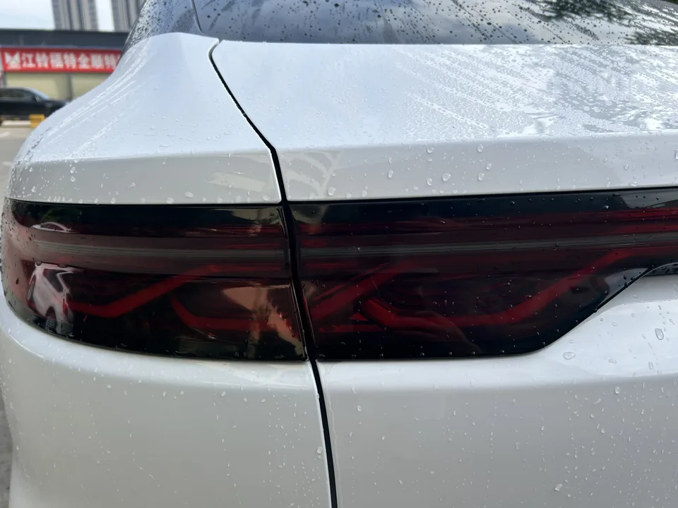 BYD Han DM DM-i 121KM Premium Edition 2022 — миниатюра 5