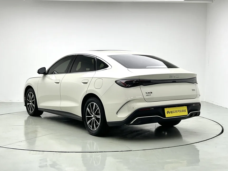 BYD Seal 06DM Seal 06DM DM-i 120KM Premium Edition 2024 — thumbnail 2