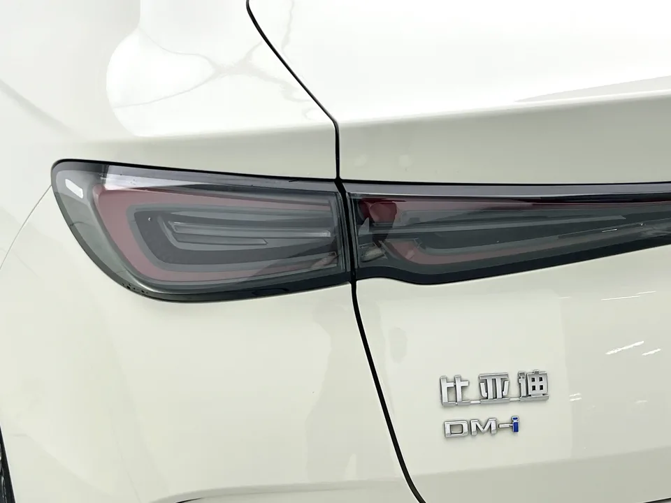 BYD Seal 06DM Seal 06DM DM-i 120KM Premium Edition 2024 — thumbnail 4