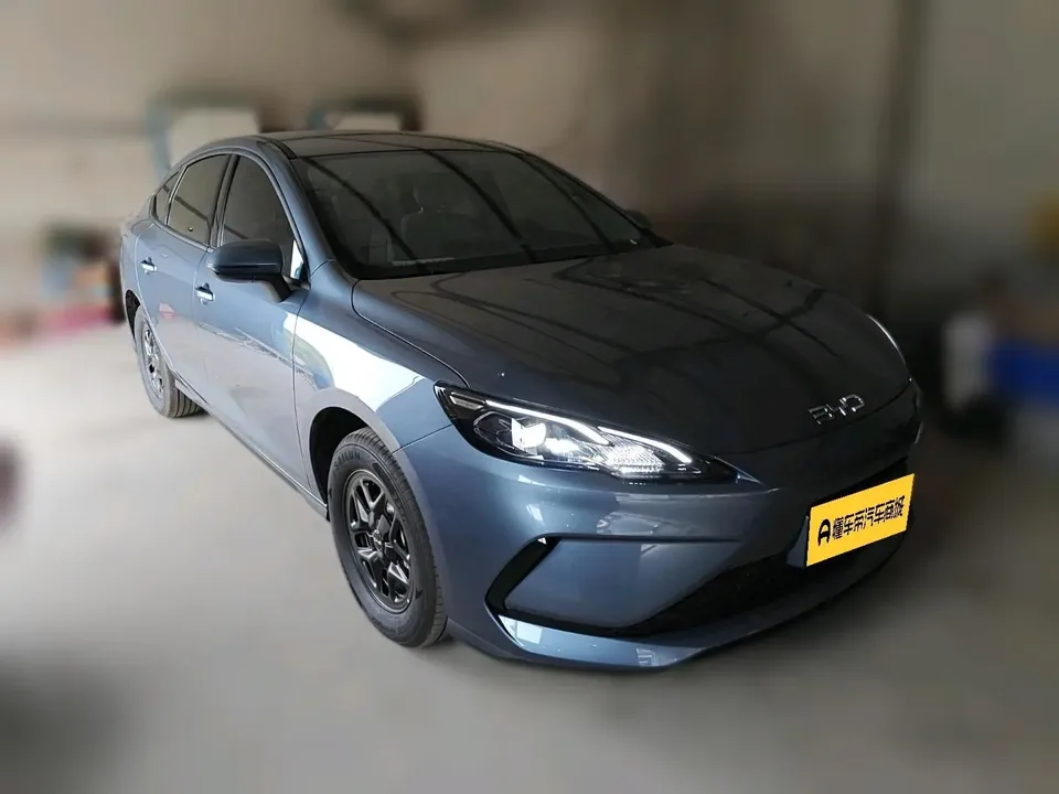 BYD Seal 05DM Seal 05DM DM-i 128KM Luxury 2026 — миниатюра 3