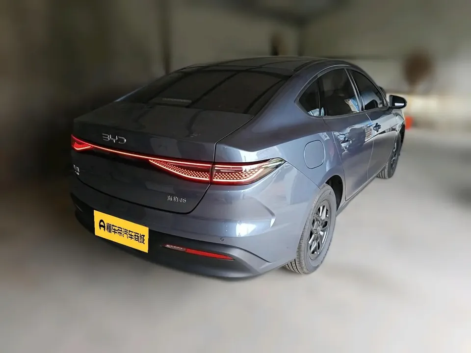 BYD Seal 05DM Seal 05DM DM-i 128KM Luxury 2026 — миниатюра 4
