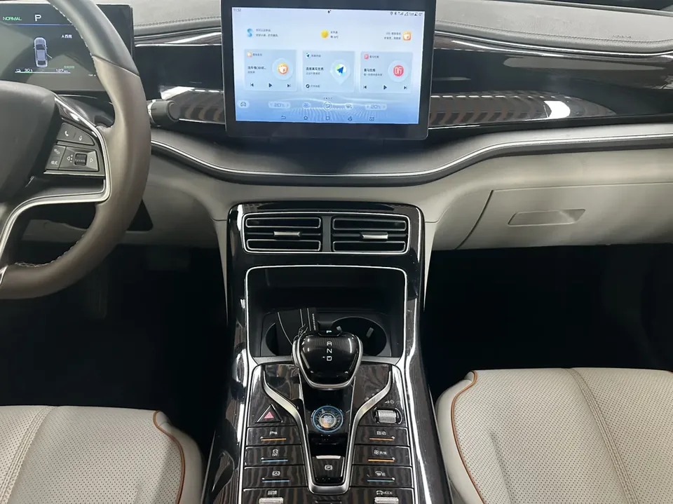 BYD Qin PLUS EV Qin PLUS EV Champion Edition 420KM Leading Edition 2023 — thumbnail 3