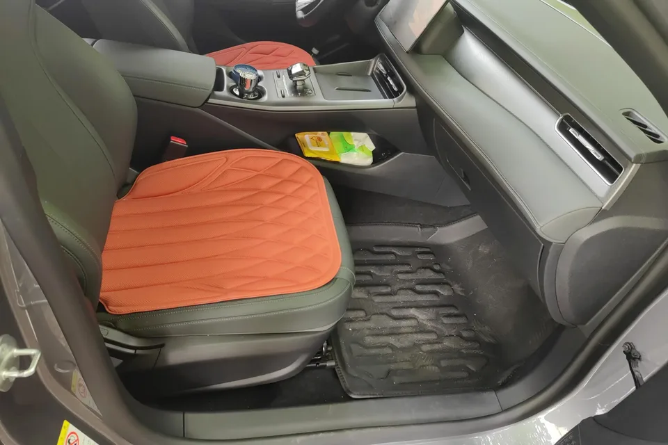 BYD Qin PLUS DM Qin PLUS DM DM-i 55KM Intelligent Driving Edition Leading Edition 2025 — thumbnail 3