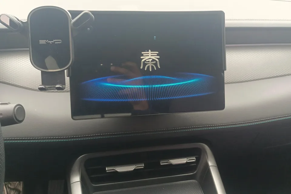 BYD Qin PLUS DM Qin PLUS DM Intelligent Driving Edition DM-i 55KM Leading Edition 2025 — thumbnail 4