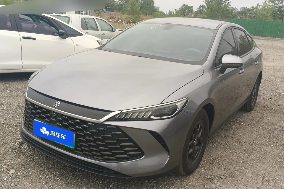 BYD Qin PLUS DM Qin PLUS DM Intelligent Driving Edition DM-i 55KM Leading Edition 2025 — photo 1, buy with delivery to Moscow