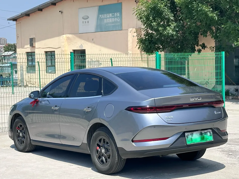 BYD Qin PLUS DM Qin PLUS DM Intelligent Driving Edition DM-i 55KM Leading Edition 2025 — thumbnail 4