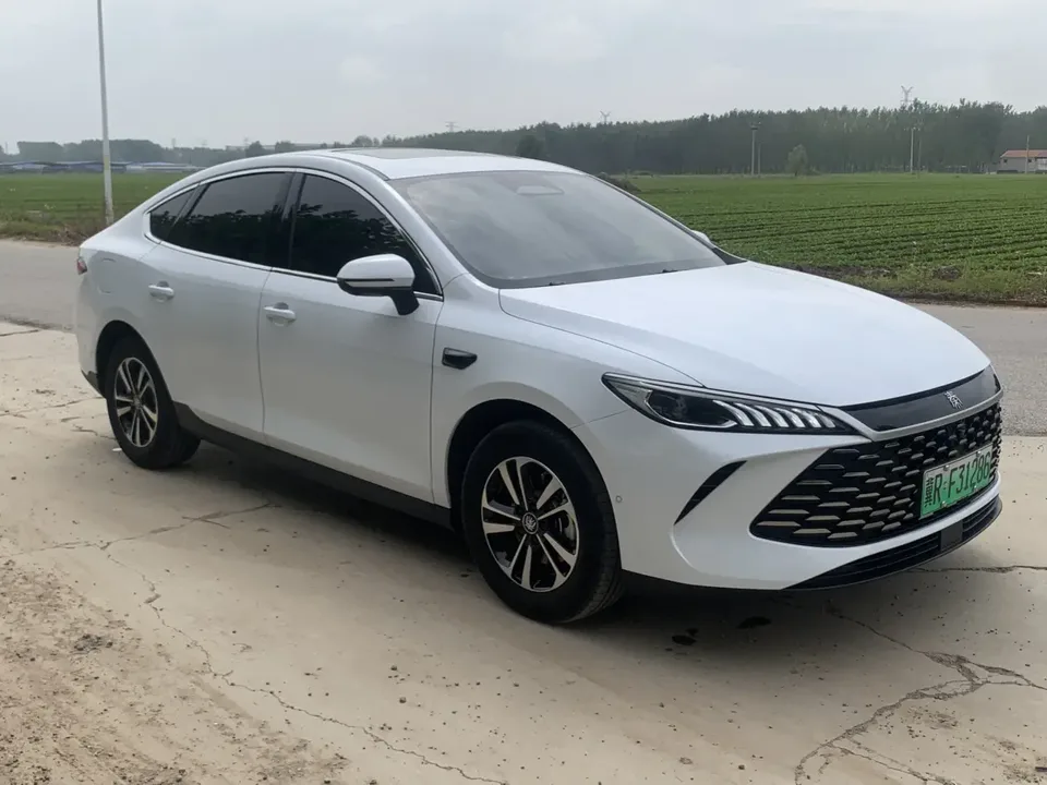 BYD Qin PLUS DM Qin PLUS DM Intelligent Driving Edition DM-i 120KM Beyond Edition 2025 — thumbnail 3