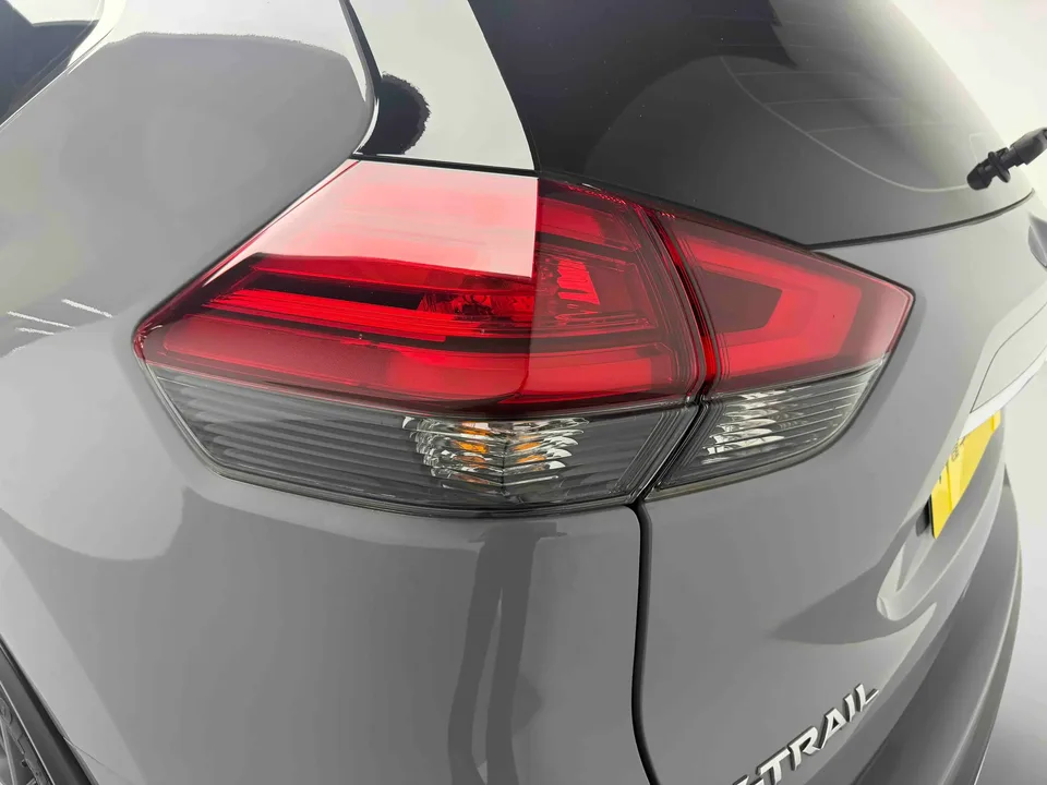 Nissan X-Trail Qijun Honor 2.0L 2WD Leading Edition 2025 — thumbnail 4