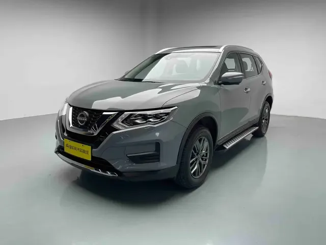 Nissan X-Trail Qijun Honor 2.0L 2WD Leading Edition 2025 — photo 1, buy with delivery to Moscow