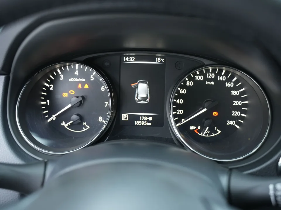 Nissan X-Trail Qijun Classic Edition 2.0L 2WD Intelligent Link Premium Edition 2023 — миниатюра 5