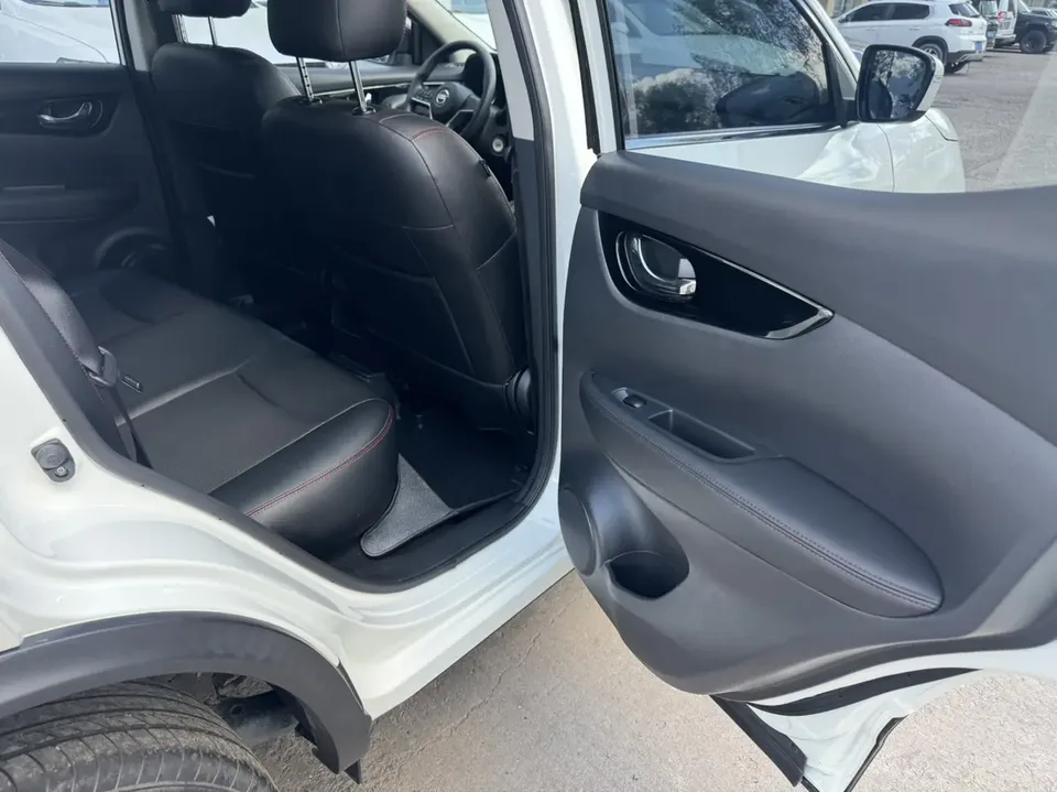 Nissan Qashqai Qashqai 2.0L XV Smart Edition 2022 — миниатюра 4