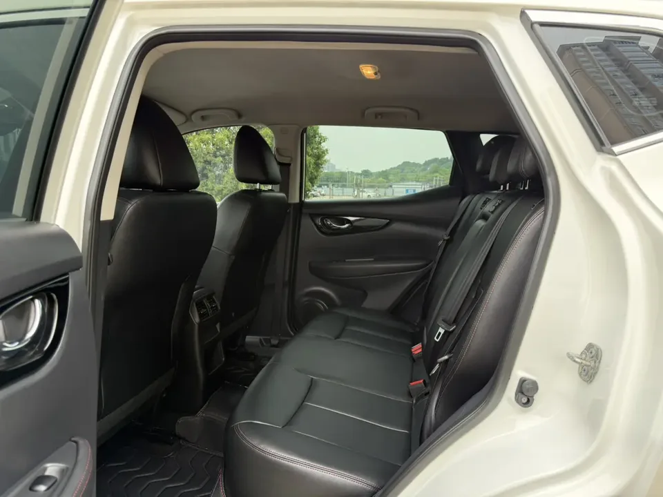 Nissan Qashqai Qashqai Classic 2.0L Comfort Edition 2023 — thumbnail 4