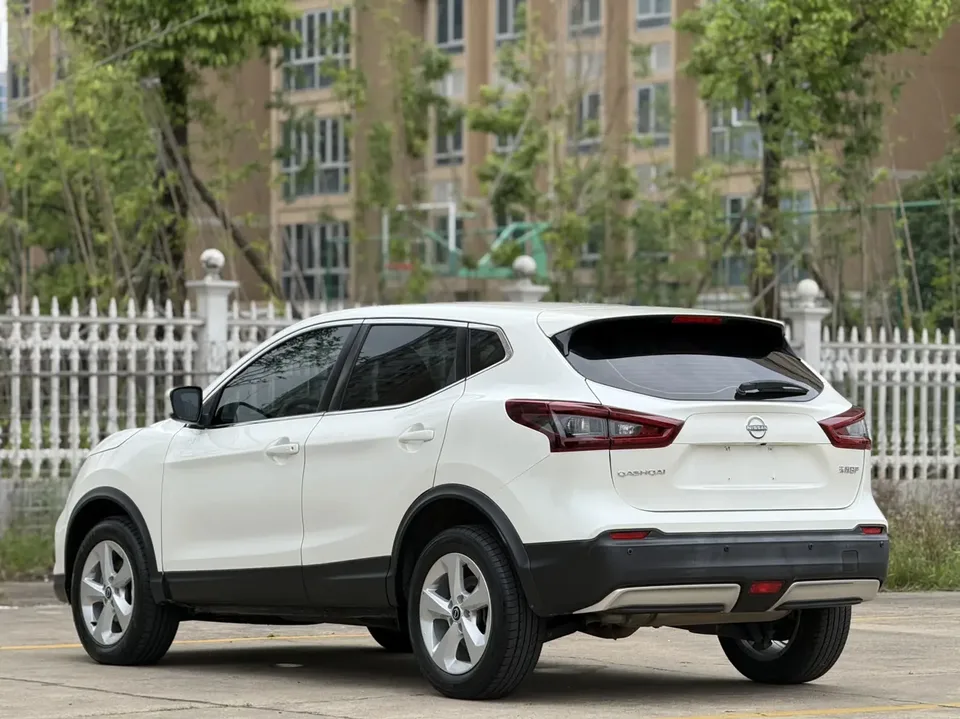 Nissan Qashqai Qashqai Classic 2.0L Comfort Edition 2023 — thumbnail 5