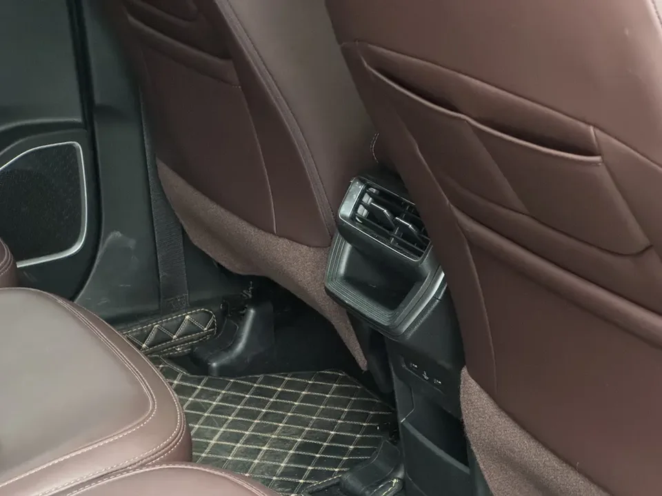Geely Okavango Haoyue 2022 1.8TD DCT luxury model 2023 — миниатюра 3
