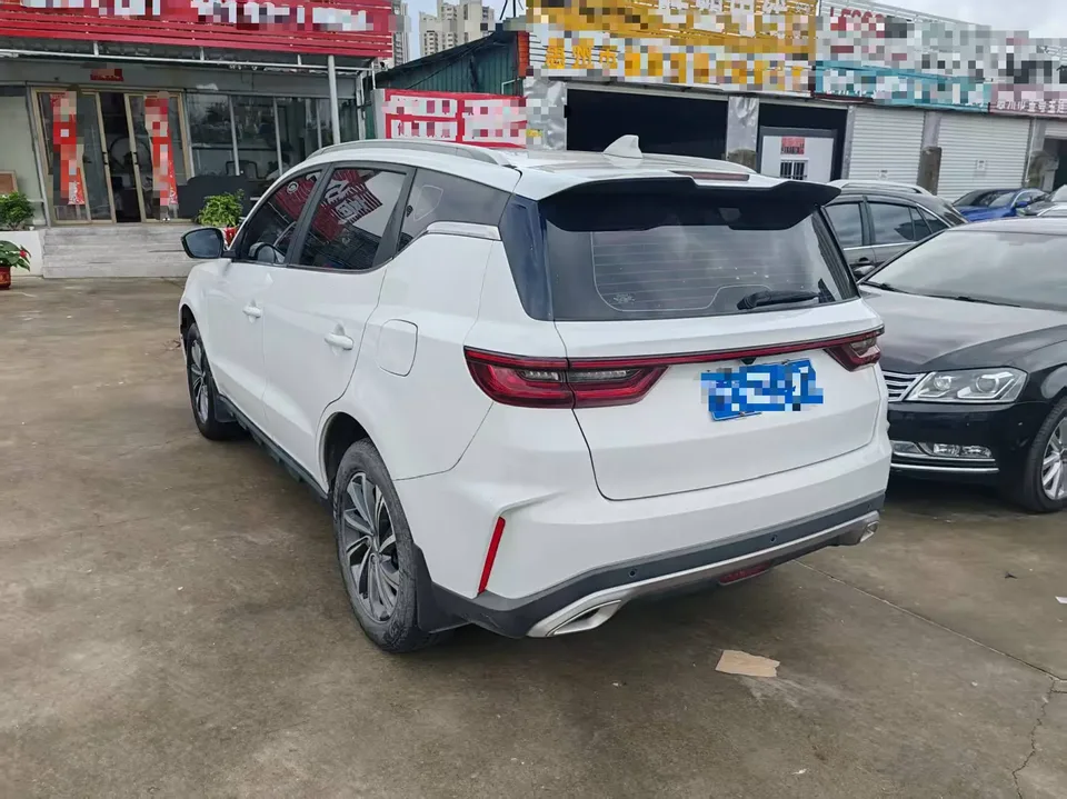 Geely Vision X6 PRO 1.4T Automatic Premium Edition 2023 — миниатюра 4