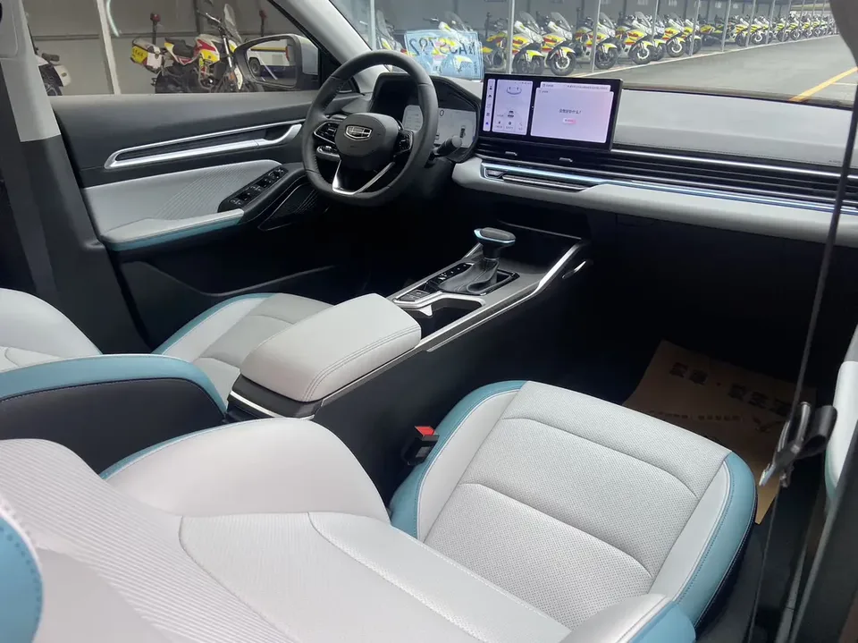 Geely Emgrand Emgrand 4th Generation Champion Edition 1.5L CVT Luxury 2023 — thumbnail 5