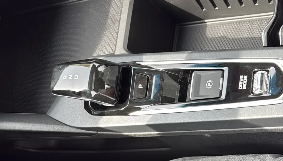 Geely Binrui Binrui Binrui COOL 1.5T DCT Longteng Edition 2026 — thumbnail 3