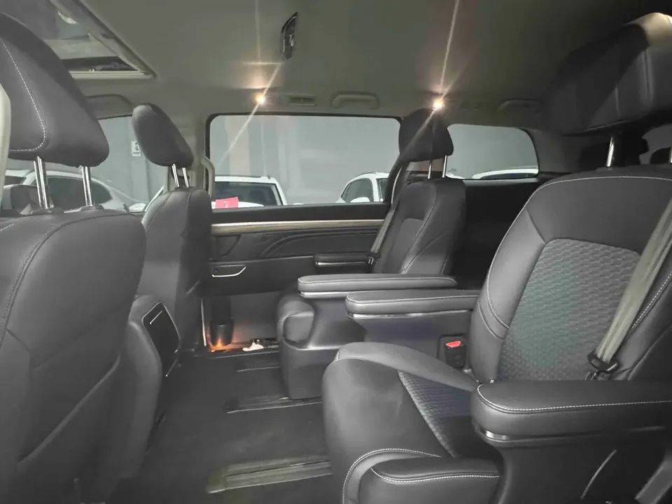 GAC Trumpchi M8 Trumpchi M8 Lingxiu Series 390T Deluxe Edition 2024 — thumbnail 3