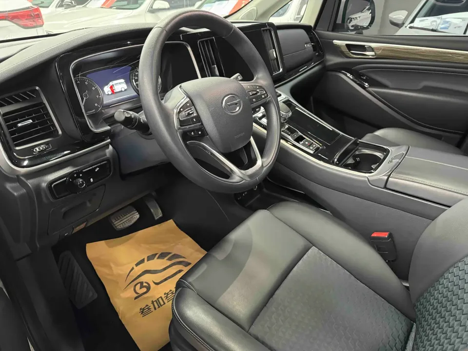 GAC Trumpchi M8 Trumpchi M8 Lingxiu Series 390T Deluxe Edition 2024 — thumbnail 5