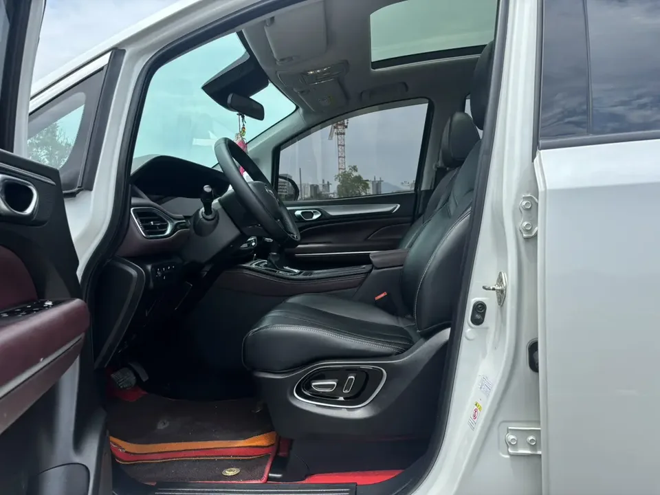 GAC Trumpchi M6 Pro 270T Automatic Exclusive Edition 2022 — миниатюра 4