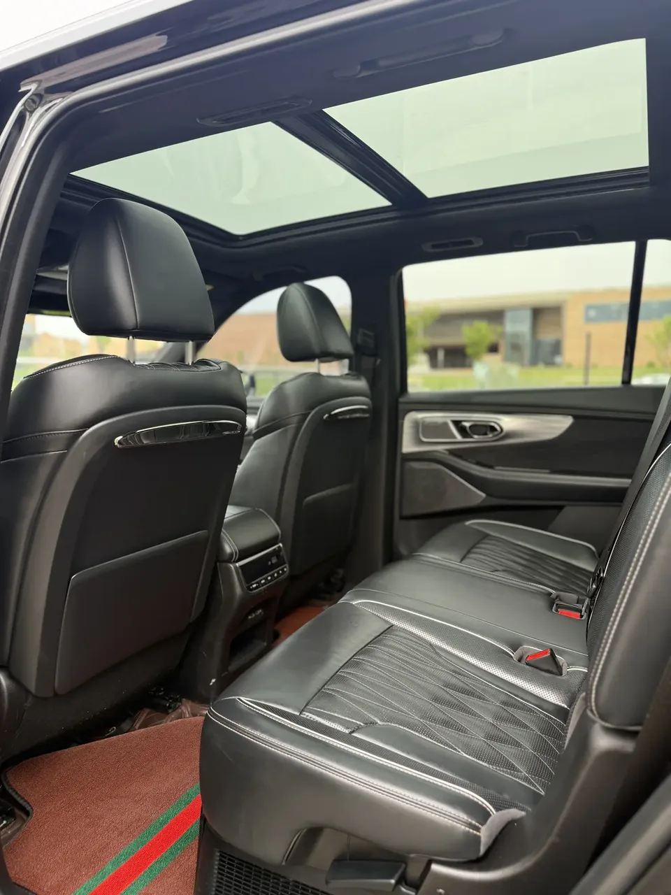 GAC Trumpchi GS8 Trumpchi GS8 2022 Pilot Series 2.0TGDI 2WD Premium Edition 7 Seaters 2023 — миниатюра 3